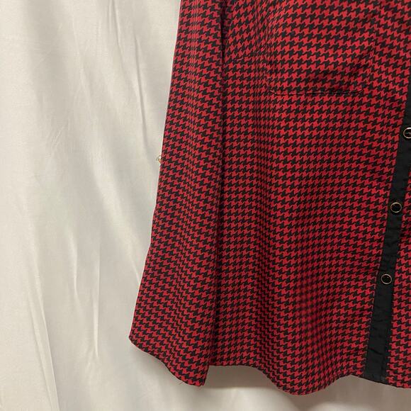 Elementz Top Blouse Button Up PXL Petite Red Black Roll Tab Sleeves - Picture 7 of 10